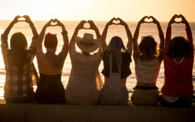 10 Powerful Ways to Build Connection Before & At the Start of Your Retreat